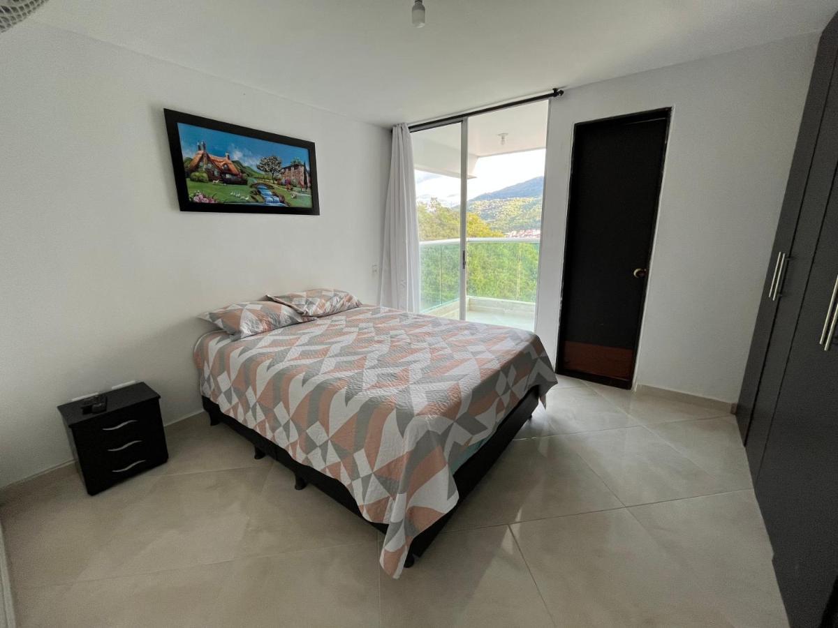 Apartahotel Santorini Club - Bed & Coffee 산힐 외부 사진